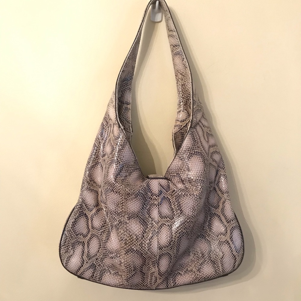 G.I.L.I. Verona Cobra Leather Hobo Handbag - Picture 4 of 10